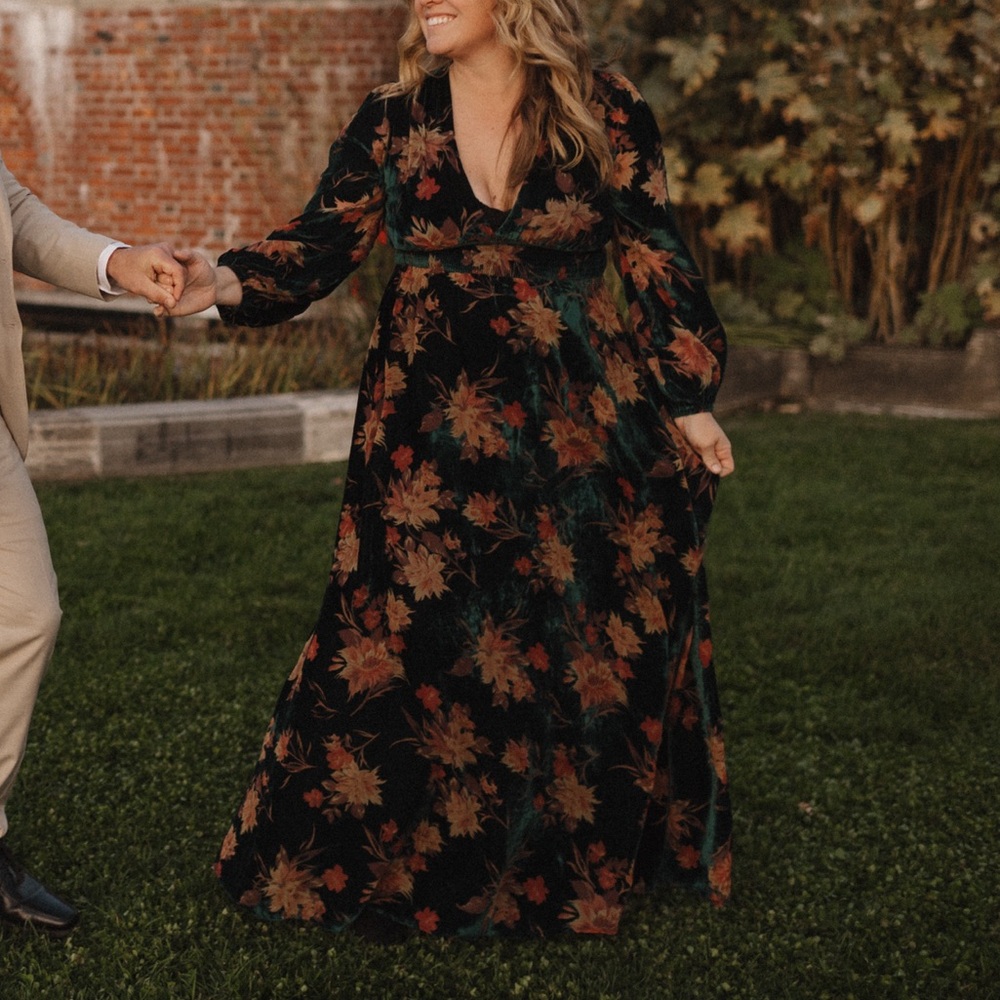 Baltic Born floral maxi dress - dark green floral - Picture 4 of 7